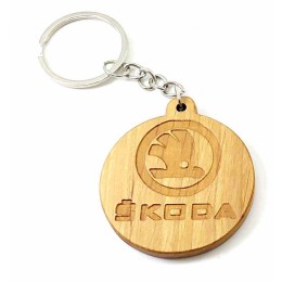 Экобрелок "Skoda" ольха покрыт маслом и пчелинным воском
