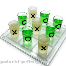Крестики-нолики с рюмками